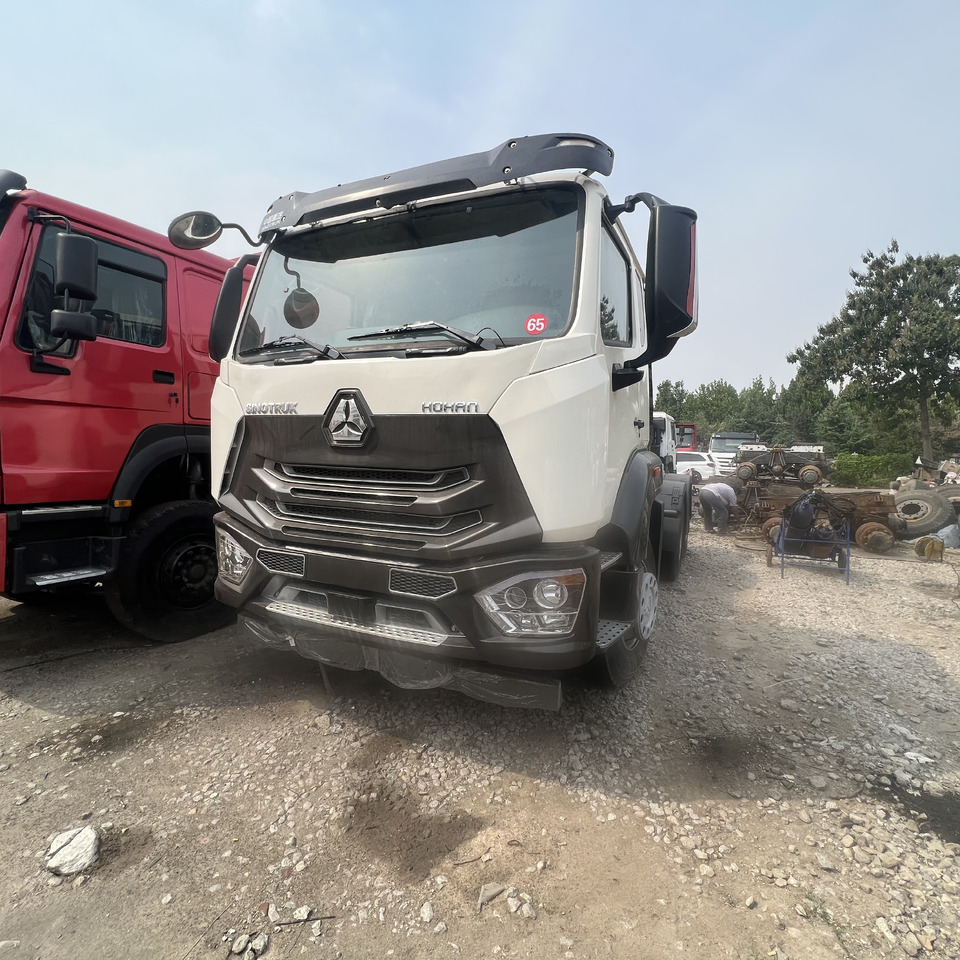SINOTRUK HOHAN - Vlačilec: slika 3 SINOTRUK HOHAN - Vlačilec: slika 3