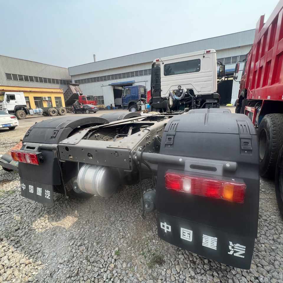 SINOTRUK HOHAN tralier head lizing SINOTRUK HOHAN tralier head: slika 6
