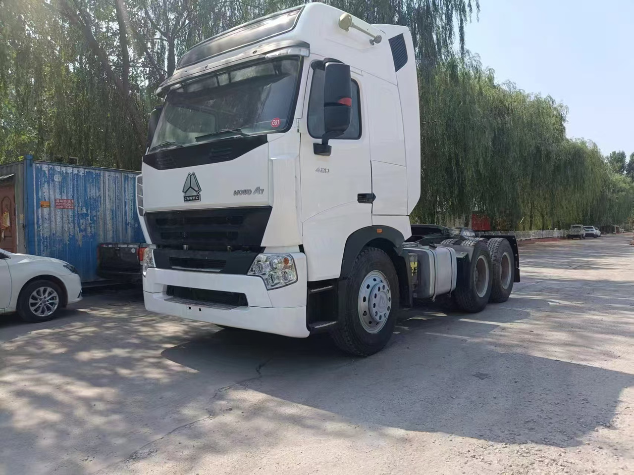 SINOTRUK HOWO A7 - Vlačilec: slika 2 SINOTRUK HOWO A7 - Vlačilec: slika 2