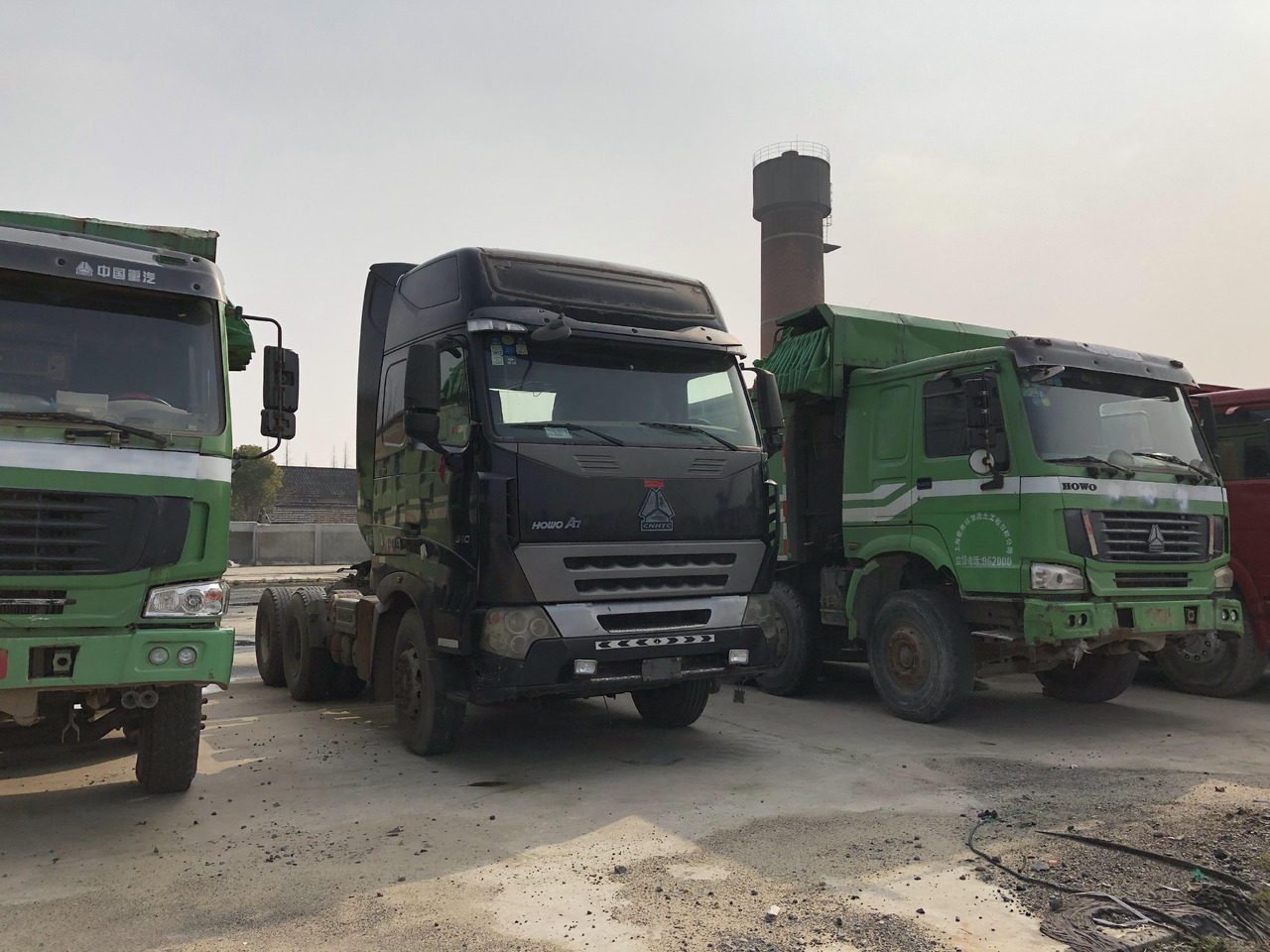 SINOTRUK HOWO A7 - Vlačilec: slika 1 SINOTRUK HOWO A7 - Vlačilec: slika 1