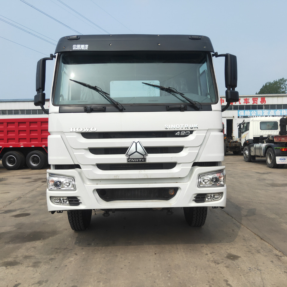 SINOTRUK HOWO - Vlačilec: slika 3 SINOTRUK HOWO - Vlačilec: slika 3