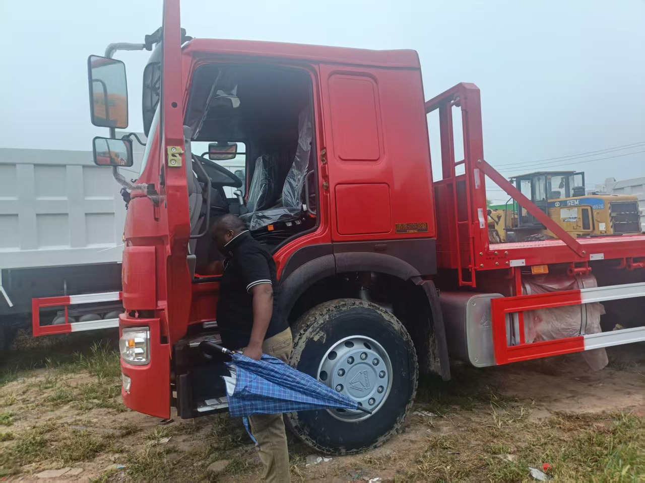 SINOTRUK HOWO - Vlačilec: slika 4 SINOTRUK HOWO - Vlačilec: slika 4