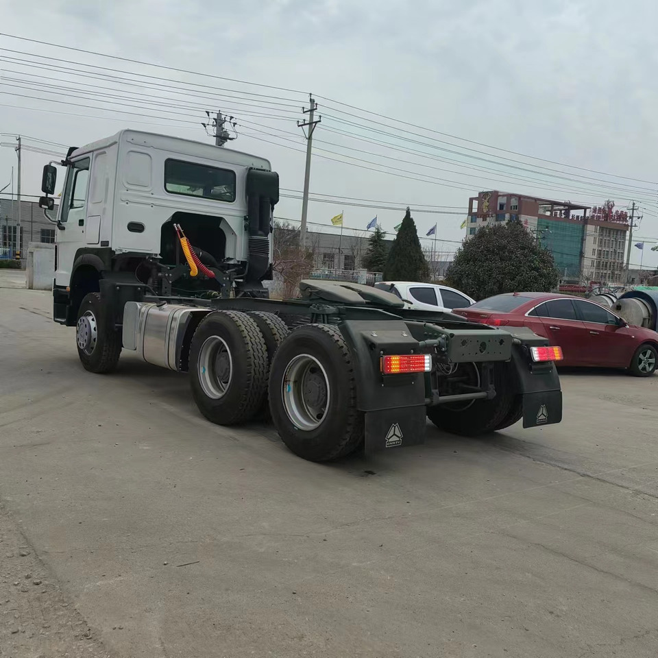 SINOTRUK HOWO trailer head - Vlačilec: slika 4 SINOTRUK HOWO trailer head - Vlačilec: slika 4
