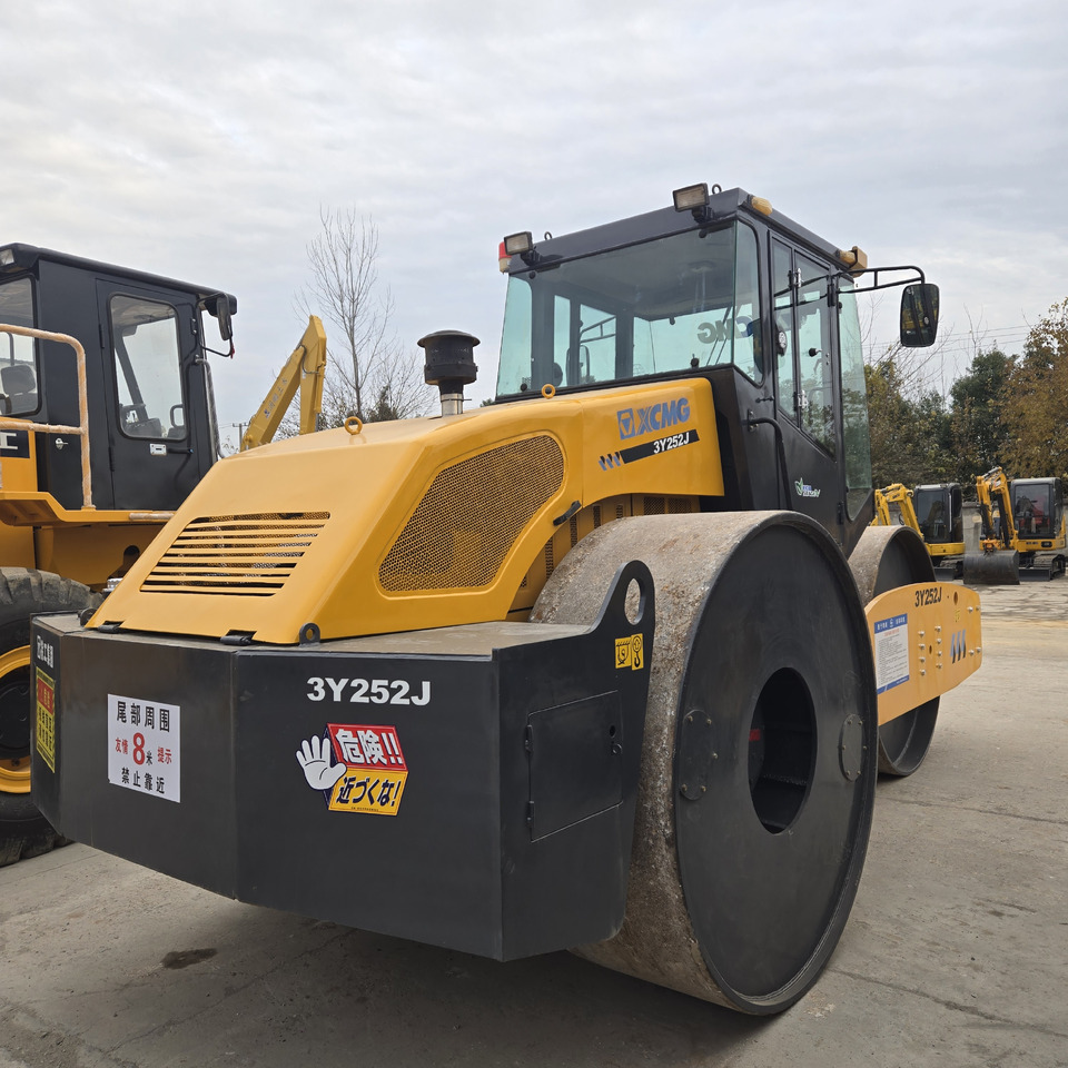XCMG 3Y252J - Cestni valjar: slika 5 XCMG 3Y252J - Cestni valjar: slika 5