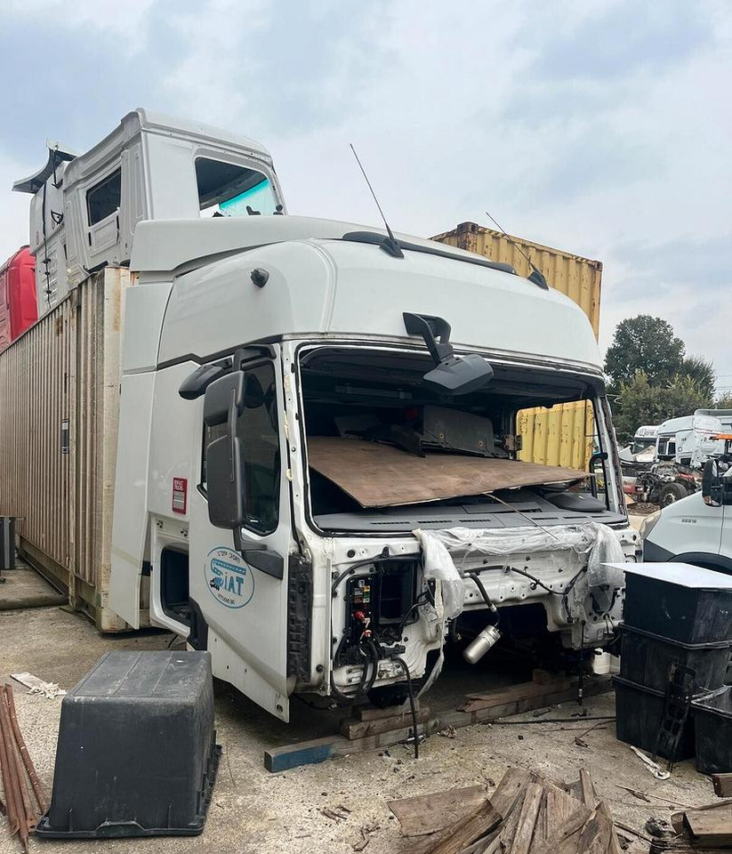 Cabina Renault Trucks Gamma T 2016 - Kabina za Tovornjak: slika 1 Cabina Renault Trucks Gamma T 2016 - Kabina za Tovornjak: slika 1