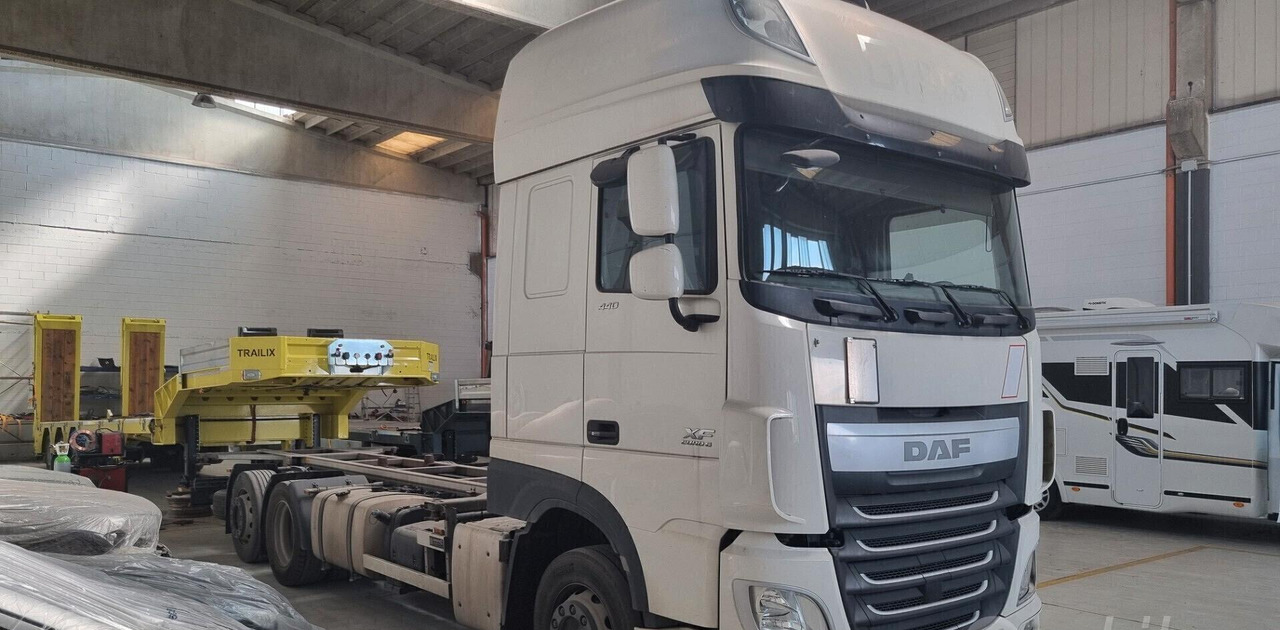 DAF XF 440 Euro 6 - Full Pneumatico - 2015 - Kontejnerski tovornjak/ Tovornjak z zamenljivim tovoriščem: slika 4 DAF XF 440 Euro 6 - Full Pneumatico - 2015 - Kontejnerski tovornjak/ Tovornjak z zamenljivim tovoriščem: slika 4