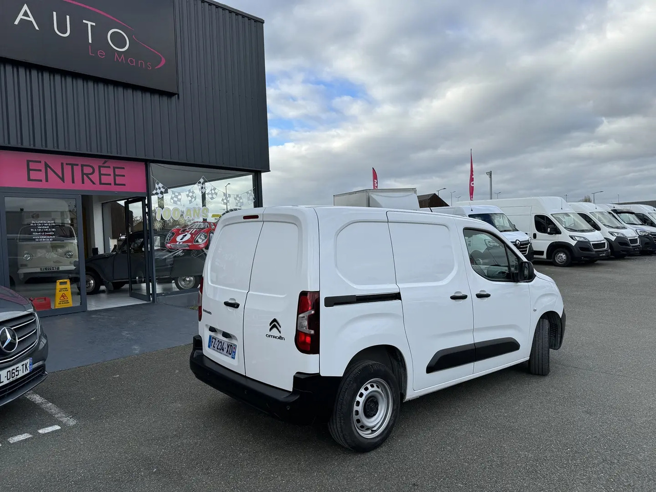 Citroen Berlingo M 650KG BLUEHDI 100 S&S DRIVER BVM5 - Furgon: slika 4 Citroen Berlingo M 650KG BLUEHDI 100 S&S DRIVER BVM5 - Furgon: slika 4