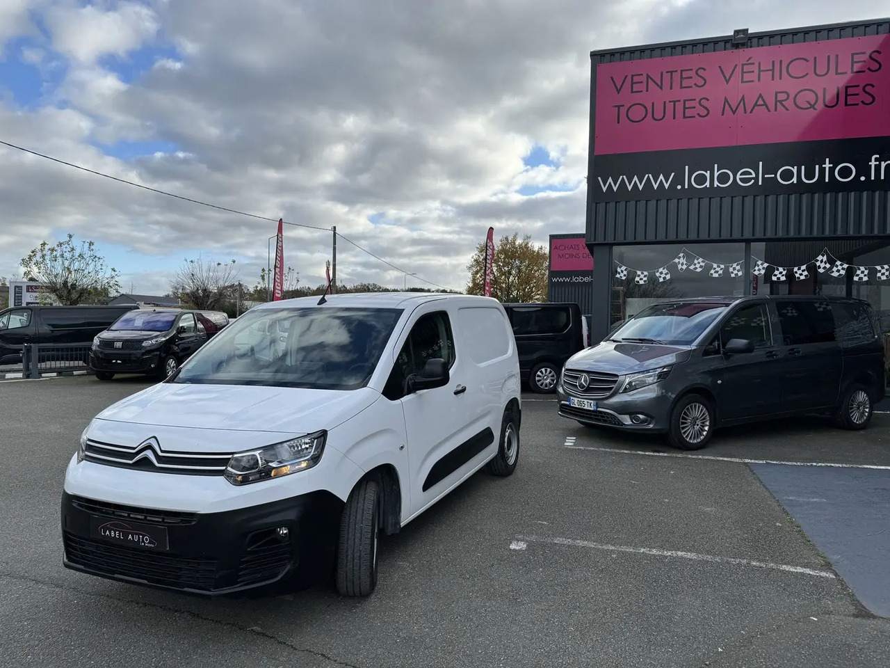 Citroen Berlingo M 650KG BLUEHDI 100 S&S DRIVER BVM5 - Furgon: slika 5 Citroen Berlingo M 650KG BLUEHDI 100 S&S DRIVER BVM5 - Furgon: slika 5