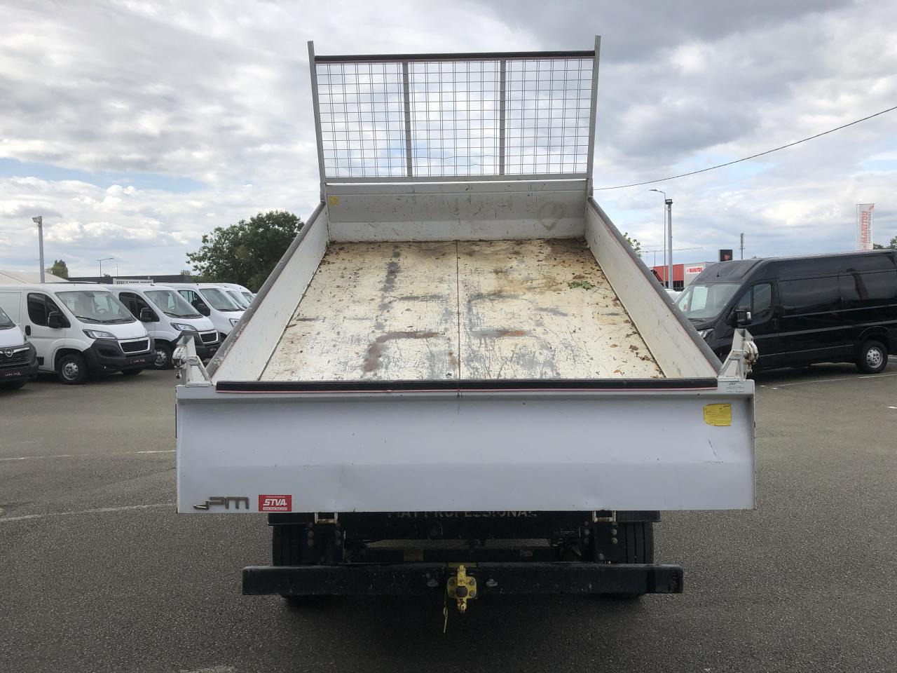 FIAT DUCATO 3T5 MAXI BENNE + COFFRE 2.3 JTD 130 CH PACK PRO NAV - Dostavno vozilo prekucnik: slika 3 FIAT DUCATO 3T5 MAXI BENNE + COFFRE 2.3 JTD 130 CH PACK PRO NAV - Dostavno vozilo prekucnik: slika 3