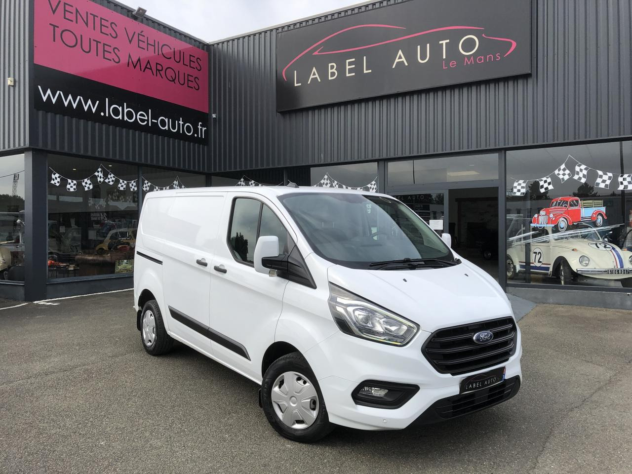 FORD TRANSIT CUSTOM 2.0 ECOBLUE MHEV - 130CH TREND BUSINESS - Furgon: slika 1 FORD TRANSIT CUSTOM 2.0 ECOBLUE MHEV - 130CH TREND BUSINESS - Furgon: slika 1