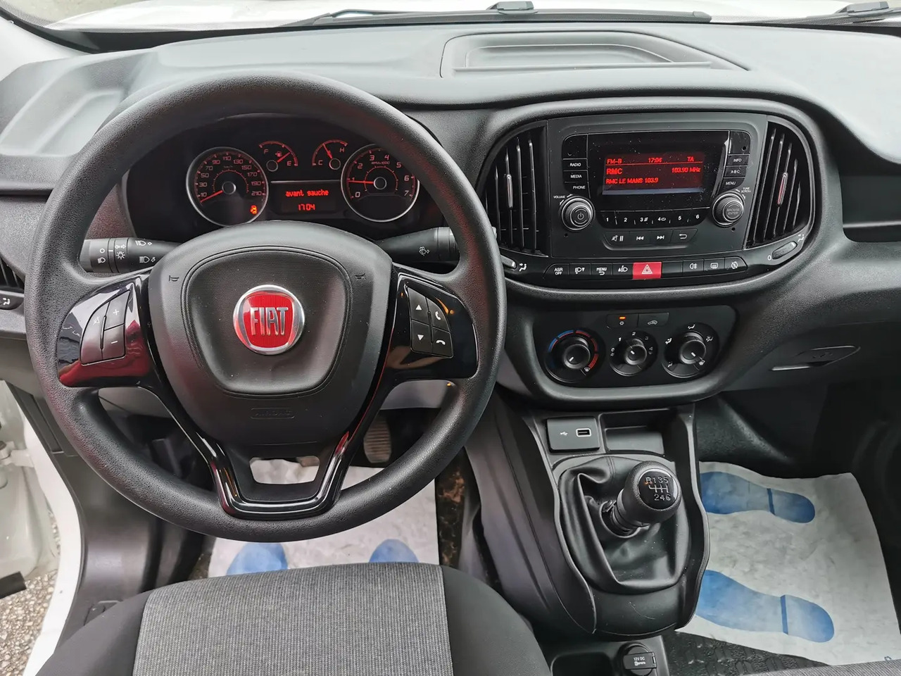 Fiat Doblo Cargo 1.3 MULTIJET 95CH PACK PRO NAV E6D - Mali kombi: slika 4 Fiat Doblo Cargo 1.3 MULTIJET 95CH PACK PRO NAV E6D - Mali kombi: slika 4