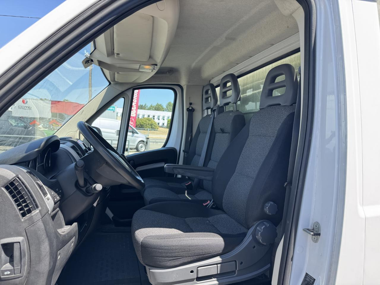 Fiat Ducato 3.5 MAXI L 2.3 MULTIJET 160CH BENNE ACIER PACK PRO NAV + COFFRE JPM - Dostavno vozilo prekucnik: slika 4 Fiat Ducato 3.5 MAXI L 2.3 MULTIJET 160CH BENNE ACIER PACK PRO NAV + COFFRE JPM - Dostavno vozilo prekucnik: slika 4