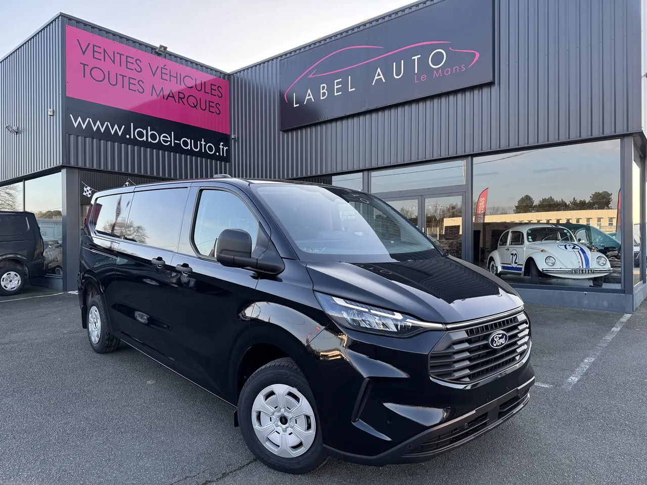 Ford Transit Custom 320 L2H1 2.0 ECOBLUE 170CH TREND BVA8 - Furgon: slika 1 Ford Transit Custom 320 L2H1 2.0 ECOBLUE 170CH TREND BVA8 - Furgon: slika 1