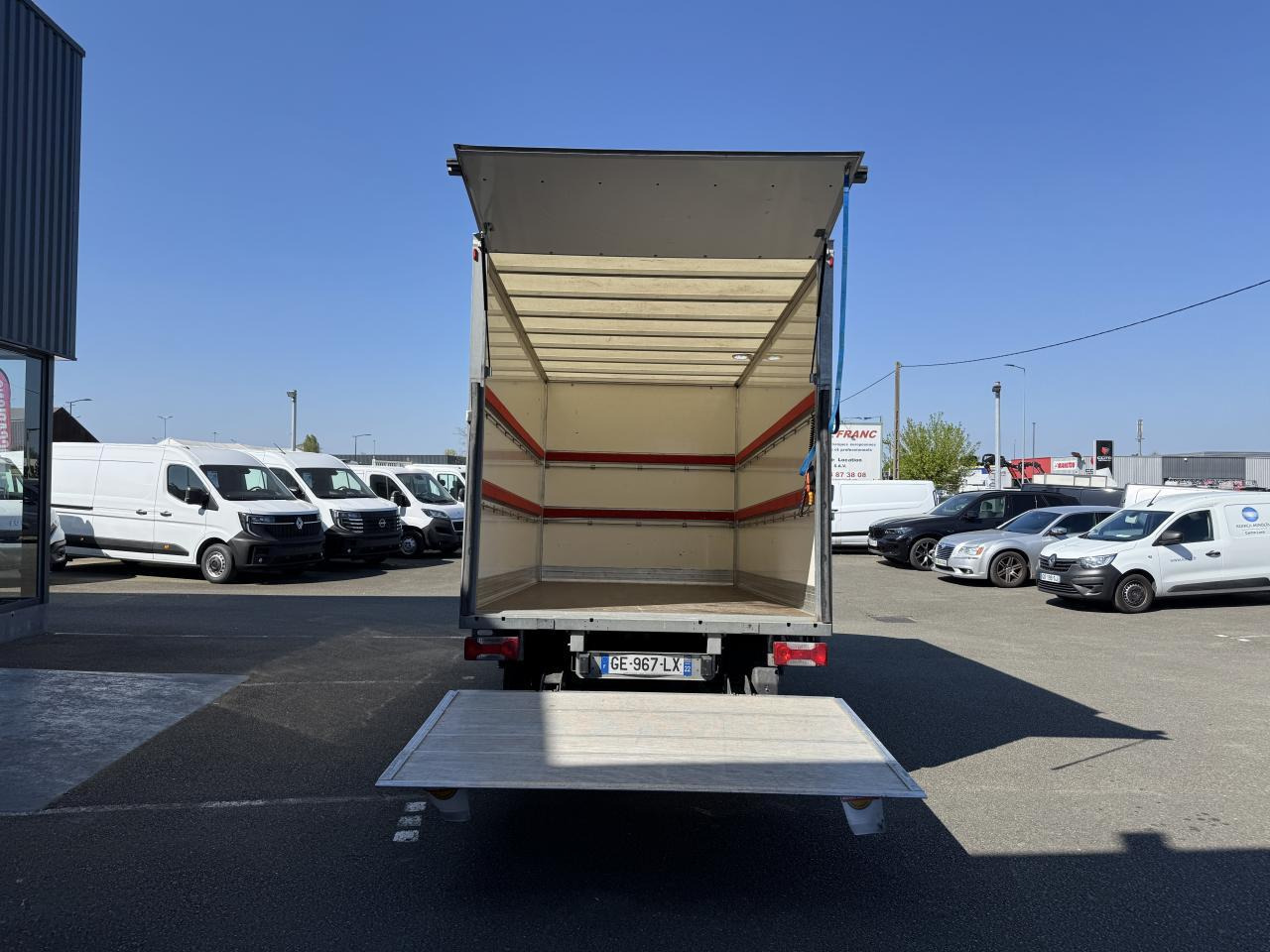 Iveco Daily 35 C 16 CAISSE HAYON 20M3 - Dostavno vozilo z zabojnikom: slika 3 Iveco Daily 35 C 16 CAISSE HAYON 20M3 - Dostavno vozilo z zabojnikom: slika 3
