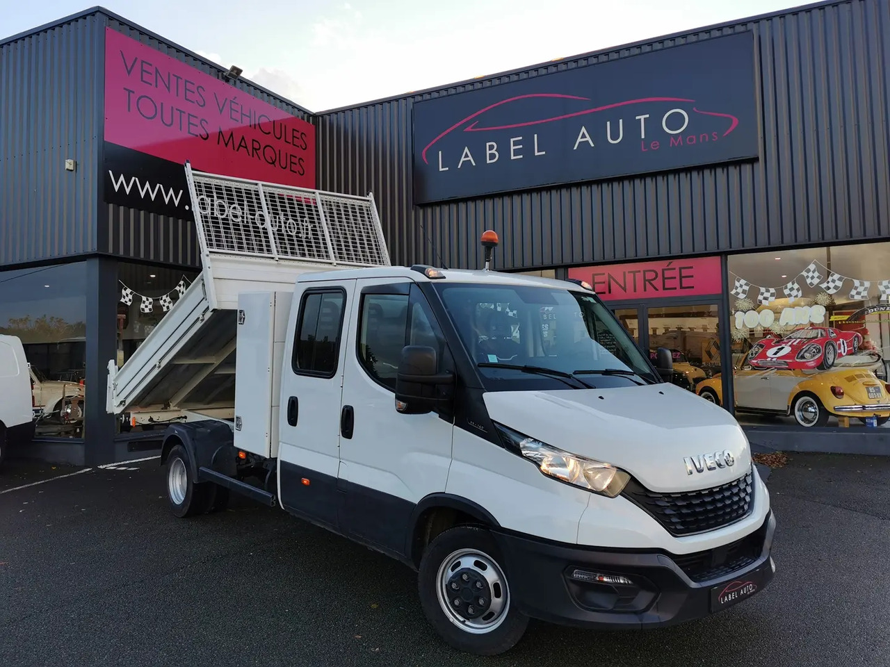 Iveco Daily 35C14H EMPATTEMENT 3750 - Dostavno vozilo prekucnik, Dostavno vozilo z dvojno kabino: slika 5 Iveco Daily 35C14H EMPATTEMENT 3750 - Dostavno vozilo prekucnik, Dostavno vozilo z dvojno kabino: slika 5