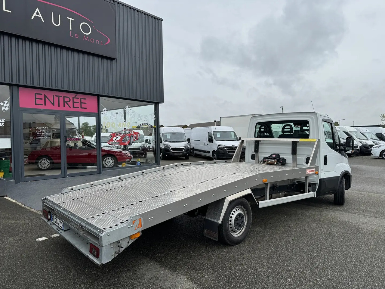 Iveco Daily 35S16H3.0 EMPATTEMENT 4100 - Vlečno vozilo: slika 5 Iveco Daily 35S16H3.0 EMPATTEMENT 4100 - Vlečno vozilo: slika 5