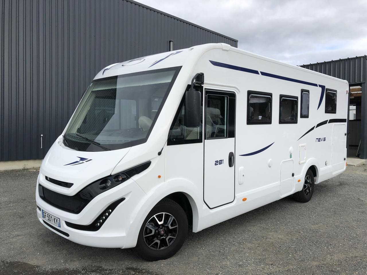 MC LOUIS NEVIS 281 - Integriran avtodom: slika 1 MC LOUIS NEVIS 281 - Integriran avtodom: slika 1