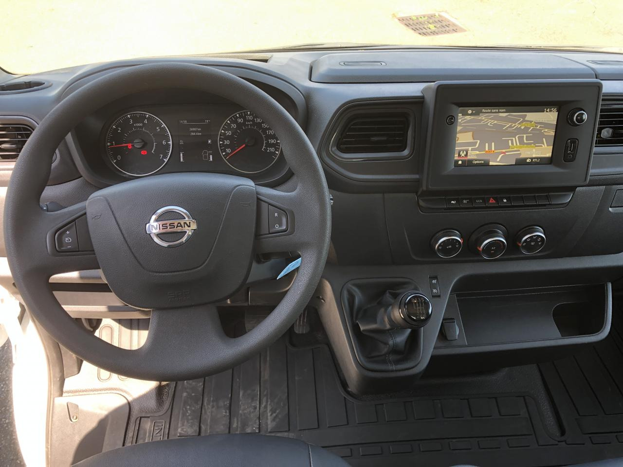NISSAN INTERSTAR 3T5 2.3 DCI 165CH PLATEAU RIDELLES 4M50 - Dostavno vozilo s kesonom: slika 4 NISSAN INTERSTAR 3T5 2.3 DCI 165CH PLATEAU RIDELLES 4M50 - Dostavno vozilo s kesonom: slika 4