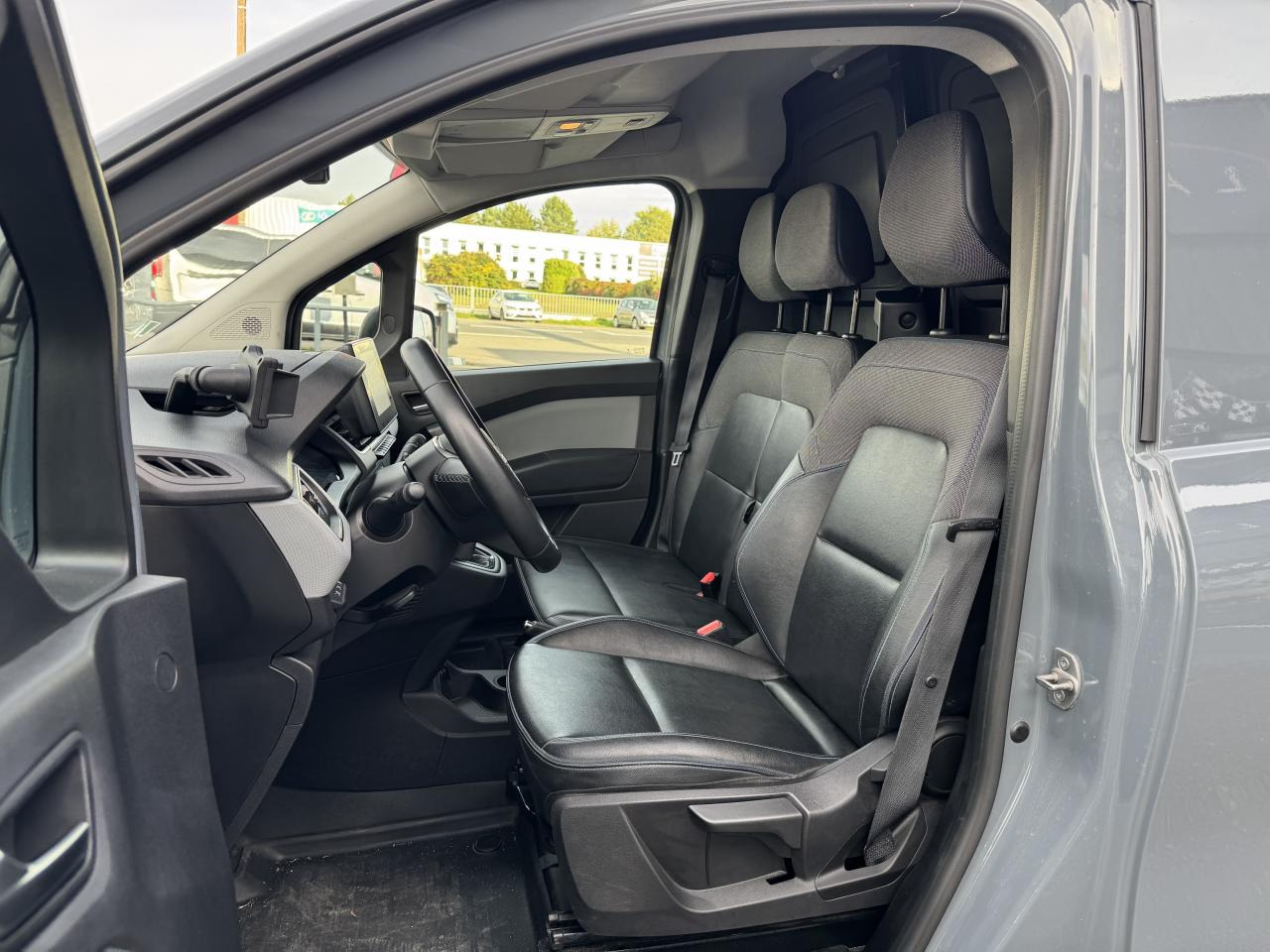 NISSAN Townstar L1 1.3 Tce - 130 FOURGON N-Connecta L1 - Furgon: slika 5 NISSAN Townstar L1 1.3 Tce - 130 FOURGON N-Connecta L1 - Furgon: slika 5