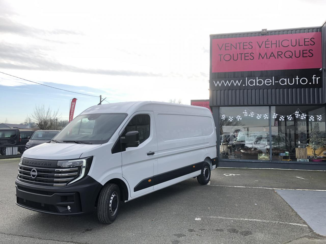 NISSAN interstar L3H2 3T5 2.0 DCI 150CH EURO6E N-CONNECTA GARANTIE 5 ANS ! - Furgon: slika 5 NISSAN interstar L3H2 3T5 2.0 DCI 150CH EURO6E N-CONNECTA GARANTIE 5 ANS ! - Furgon: slika 5