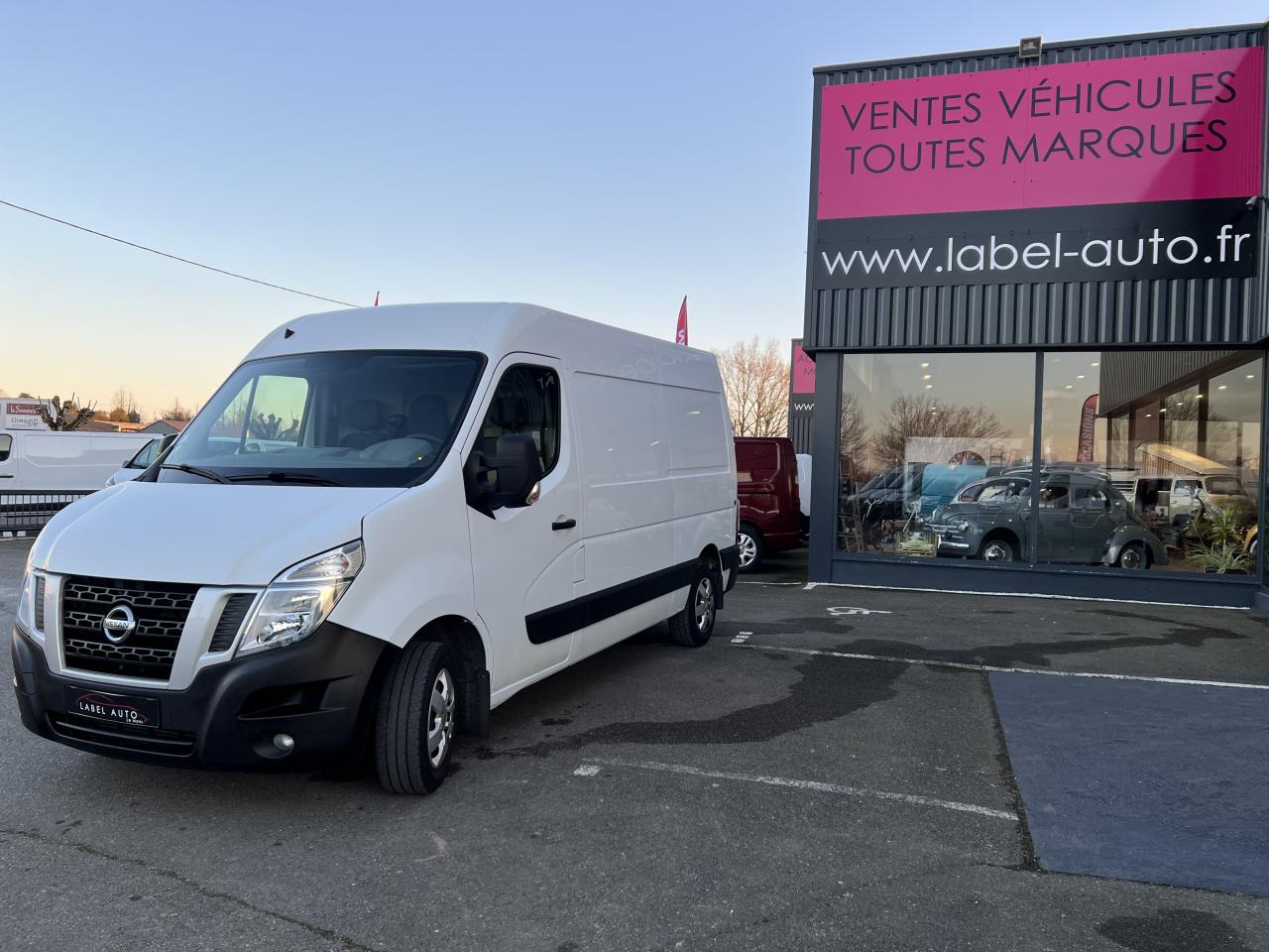 NISSAN nv400 Optima 3.5t L2H2 2.3 dCi - 180 - BVR6 FOURGON Traction - Furgon: slika 3 NISSAN nv400 Optima 3.5t L2H2 2.3 dCi - 180 - BVR6 FOURGON Traction - Furgon: slika 3
