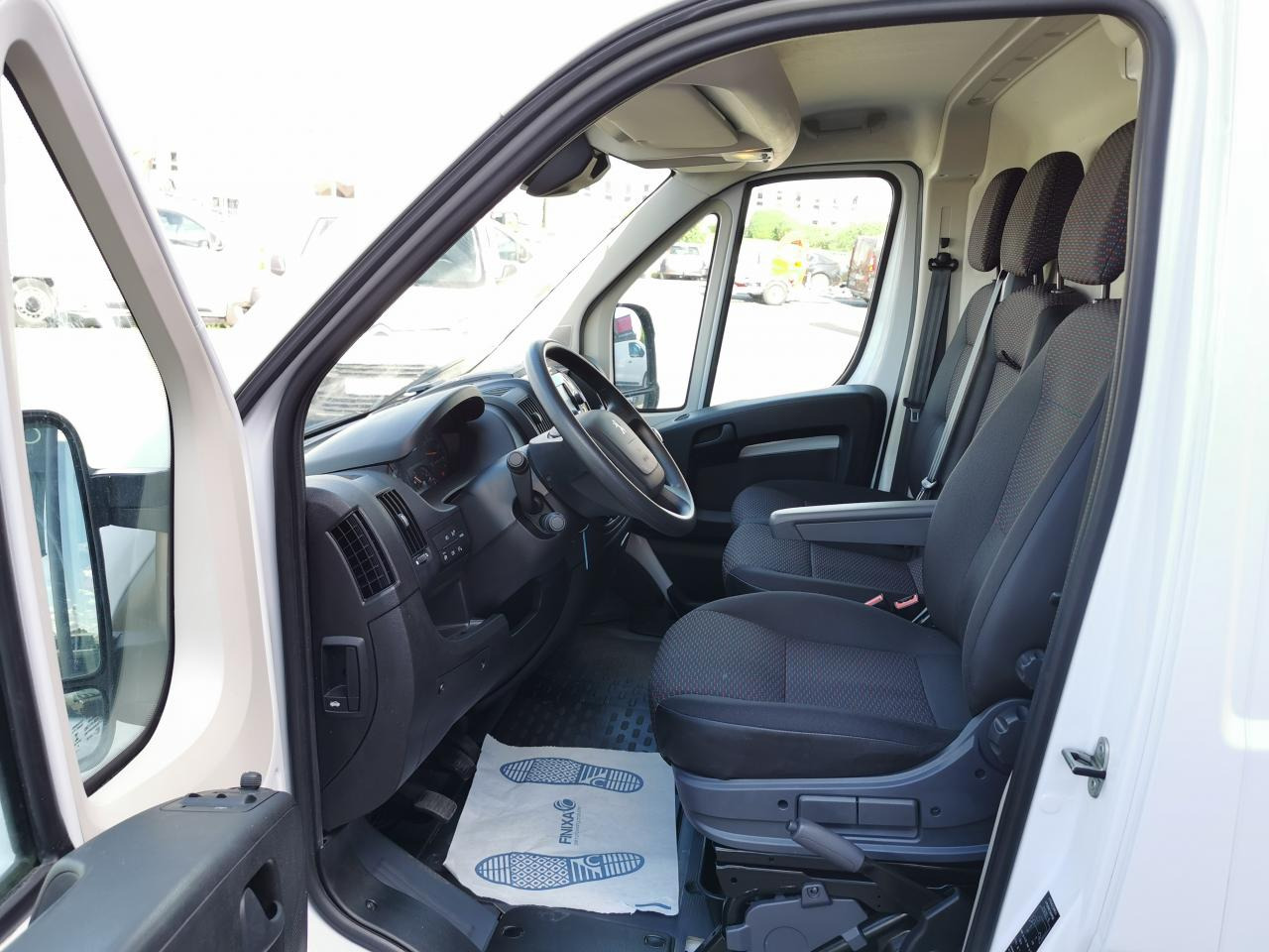 PEUGEOT BOXER 3T0 L2H2 2.2 HDI 140CH ASPHALT - Furgon: slika 5 PEUGEOT BOXER 3T0 L2H2 2.2 HDI 140CH ASPHALT - Furgon: slika 5