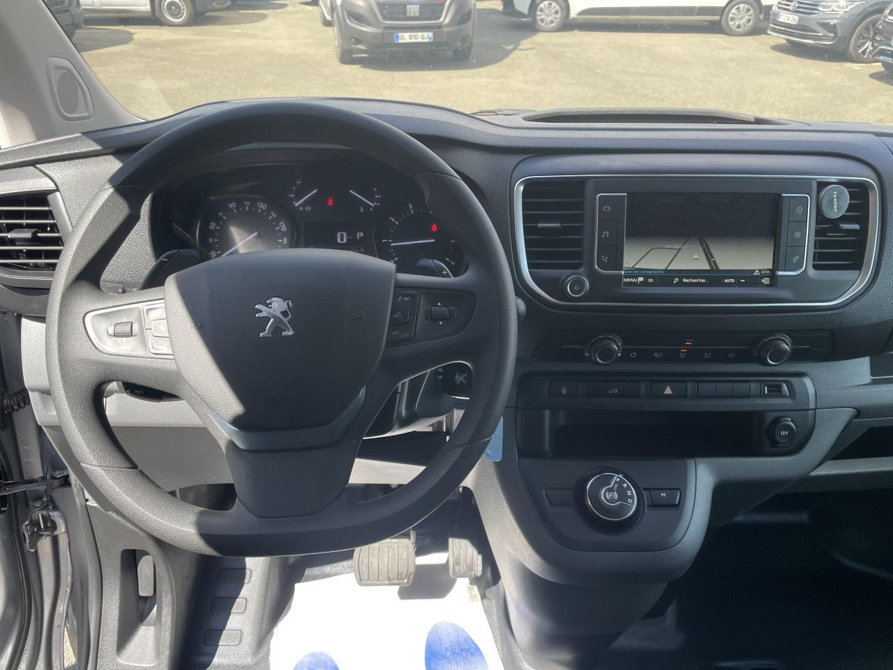 Peugeot Expert Standard 2.0 BlueHDI -180CH EAT8 ASPHALT - Furgon: slika 4 Peugeot Expert Standard 2.0 BlueHDI -180CH EAT8 ASPHALT - Furgon: slika 4