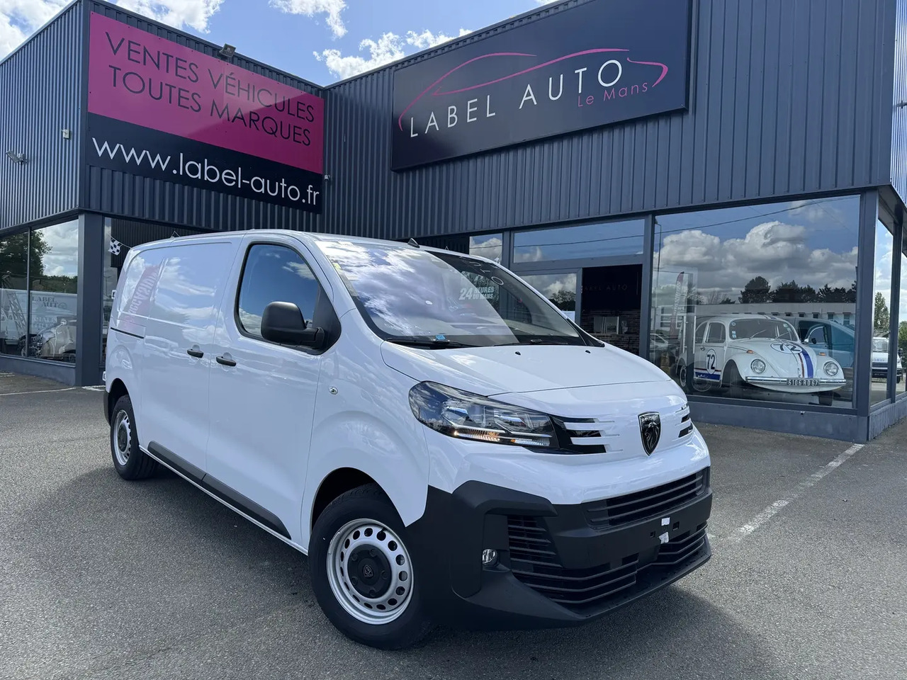 Peugeot Expert XL 2.0 BLUEHDI 145CH PACK PREMIUM CONNECT - Furgon: slika 1 Peugeot Expert XL 2.0 BLUEHDI 145CH PACK PREMIUM CONNECT - Furgon: slika 1