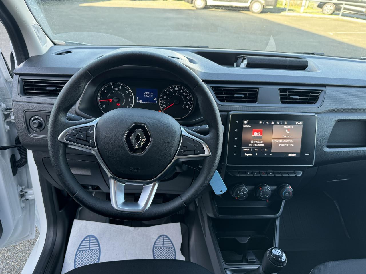 RENAULT EXPRESS 1.5 DCI 95CH CONFORT - Furgon: slika 4 RENAULT EXPRESS 1.5 DCI 95CH CONFORT - Furgon: slika 4