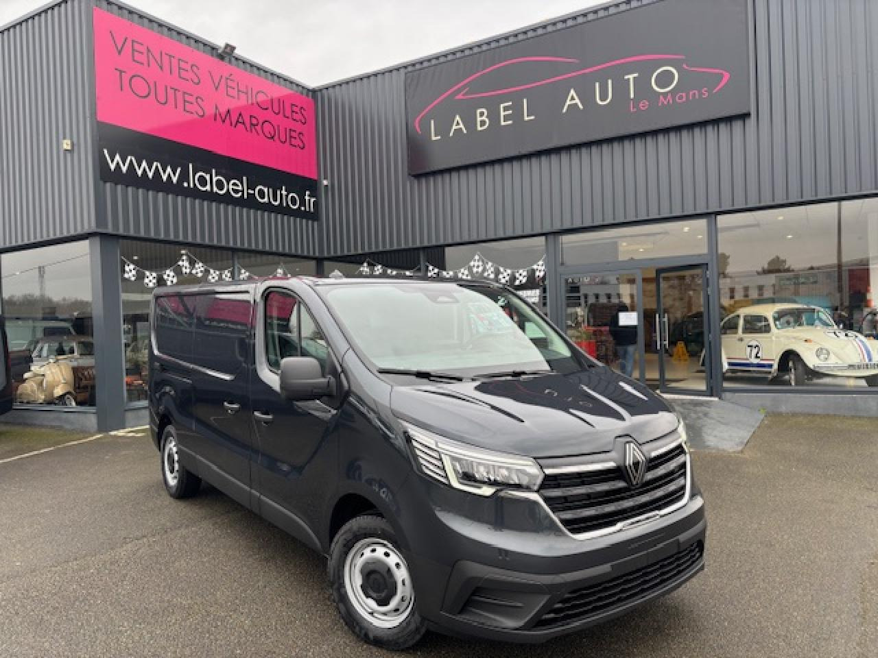 RENAULT Trafic L2H1 3000 Kg 2.0 Blue dCi - 150 2024 III FOURGON Fourgon Advance L2H1 PHASE 3 - Furgon: slika 1 RENAULT Trafic L2H1 3000 Kg 2.0 Blue dCi - 150 2024 III FOURGON Fourgon Advance L2H1 PHASE 3 - Furgon: slika 1