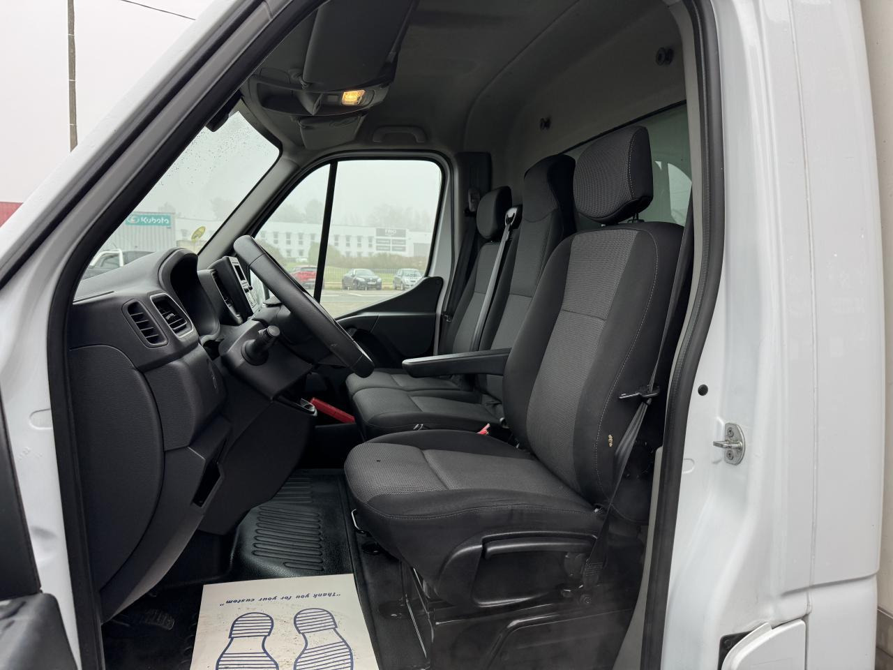 Renault Master 20M3 HAYON Confort F3500 L3 2.3 dCi 145CH - Dostavno vozilo z zabojnikom: slika 5 Renault Master 20M3 HAYON Confort F3500 L3 2.3 dCi 145CH - Dostavno vozilo z zabojnikom: slika 5
