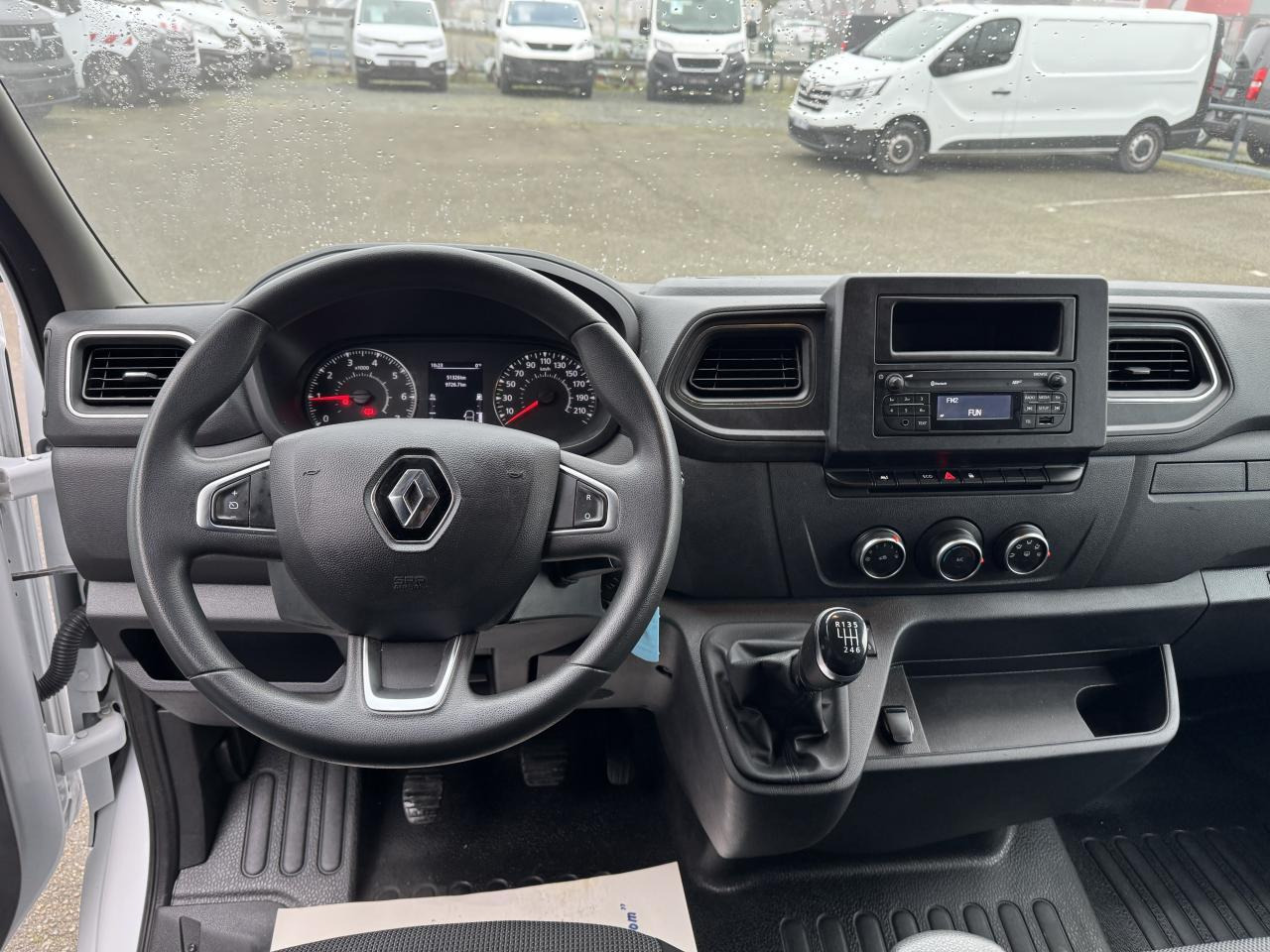 Renault Master 20M3 HAYON Confort F3500 L3 2.3 dCi 145CH - Dostavno vozilo z zabojnikom: slika 4 Renault Master 20M3 HAYON Confort F3500 L3 2.3 dCi 145CH - Dostavno vozilo z zabojnikom: slika 4