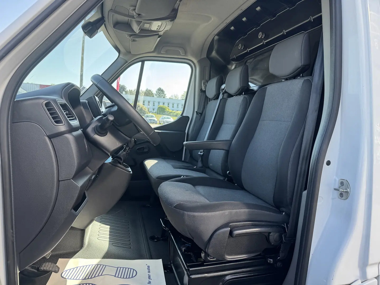 Renault Master F3500 L3H2 2.3 DCI 135CH CONFORT EURO6 - Furgon: slika 4 Renault Master F3500 L3H2 2.3 DCI 135CH CONFORT EURO6 - Furgon: slika 4