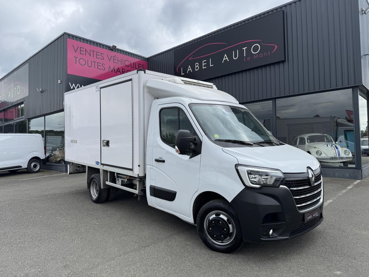 Renault Master FRIGORIFIQUE RJ3500 L3 2.3 BLUE DCI 165CH CAISSE 12M3 - Hladilno vozilo: slika 2 Renault Master FRIGORIFIQUE RJ3500 L3 2.3 BLUE DCI 165CH CAISSE 12M3 - Hladilno vozilo: slika 2