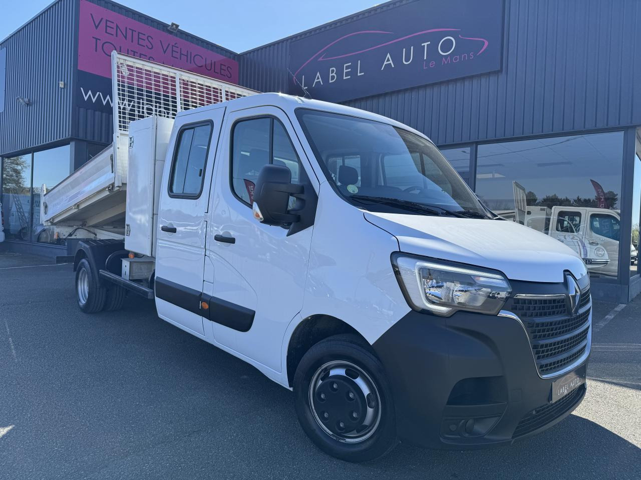 Renault Master RENAULT 3T5 BENNE + COFFRE RJ DOUBLE CABINE 6 PL 2.3 DCI 130 CH CONFORT + GPS + REGUL + CLIM - Dostavno vozilo prekucnik: slika 2 Renault Master RENAULT 3T5 BENNE + COFFRE RJ DOUBLE CABINE 6 PL 2.3 DCI 130 CH CONFORT + GPS + REGUL + CLIM - Dostavno vozilo prekucnik: slika 2