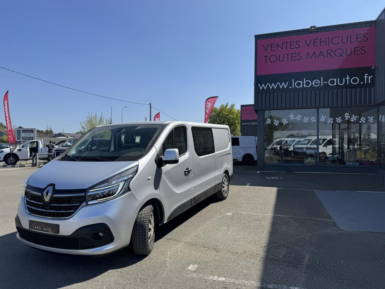Renault Trafic L2H1 2.0 DCI 145CH CABINE APPROFONDIE 6 PLACES CONFORT EDC - Dostavno vozilo z dvojno kabino: slika 4 Renault Trafic L2H1 2.0 DCI 145CH CABINE APPROFONDIE 6 PLACES CONFORT EDC - Dostavno vozilo z dvojno kabino: slika 4