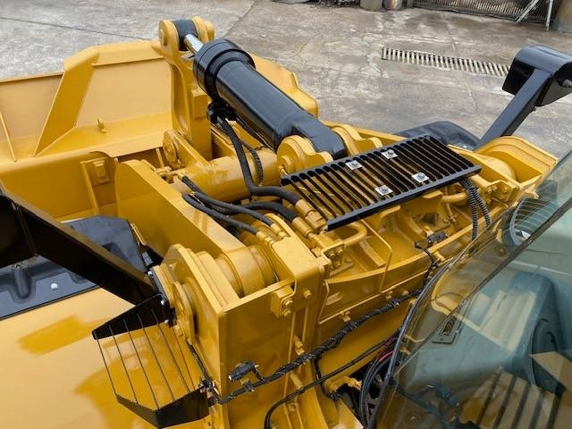 CAT 966 M  lizing CAT 966 M: slika 23