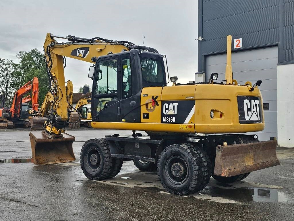 CAT M 316 D - Bager na kolesih: slika 3 CAT M 316 D - Bager na kolesih: slika 3