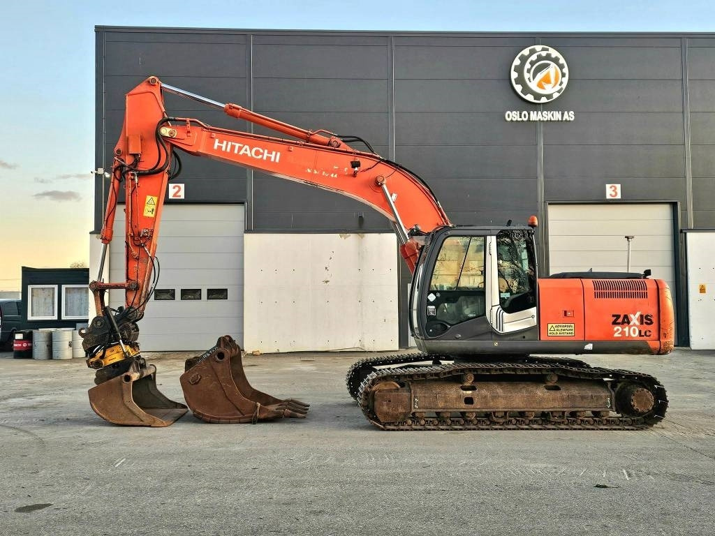 Hitachi ZX 210 LC-3 - Bager goseničar: slika 2 Hitachi ZX 210 LC-3 - Bager goseničar: slika 2