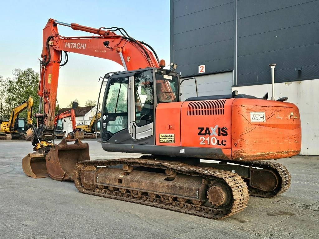 Hitachi ZX 210 LC-3 - Bager goseničar: slika 3 Hitachi ZX 210 LC-3 - Bager goseničar: slika 3