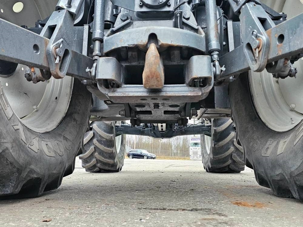 Traktor New Holland 8360 DT: slika 11 Traktor New Holland 8360 DT: slika 11