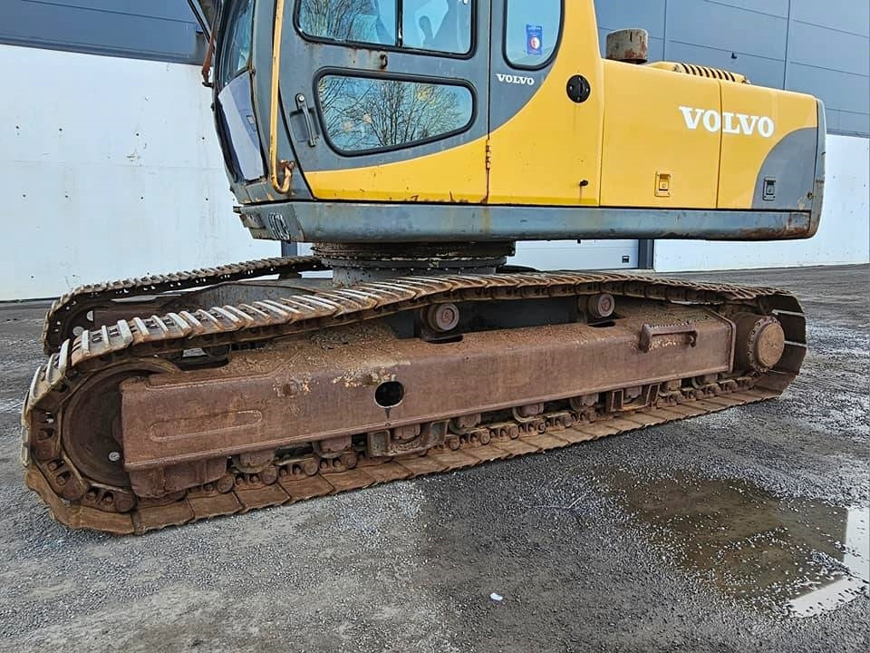 Bager goseničar Volvo EC 240 LC: slika 24
