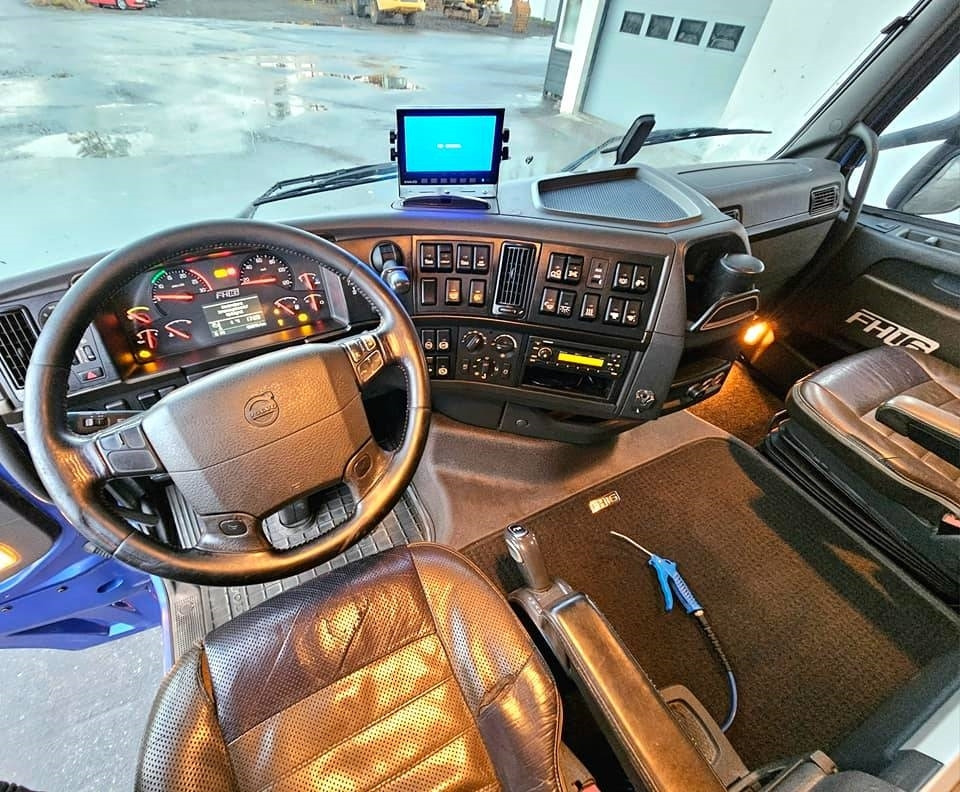 Tovornjak prekucnik Volvo FH 16 700: slika 35