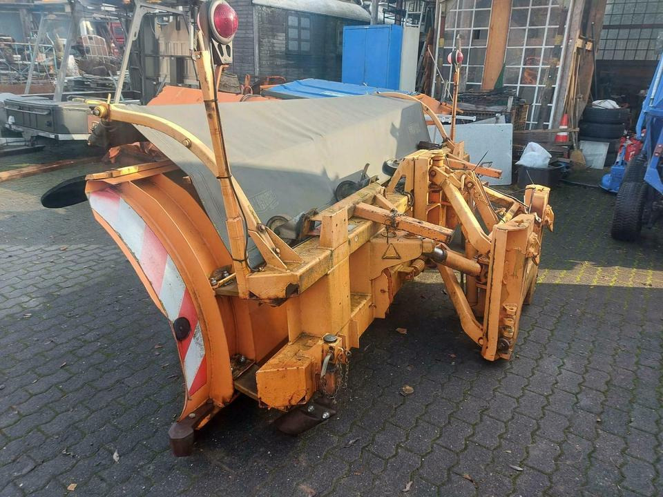 Beilhack Schneepflug Winterdienst Schmidt Schneeschild unimog - Snežni plug: slika 2 Beilhack Schneepflug Winterdienst Schmidt Schneeschild unimog - Snežni plug: slika 2