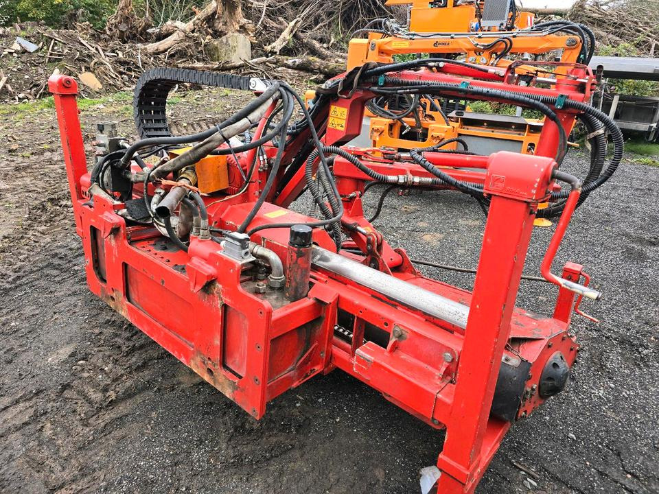 Dücker RSM 13 Randstreifenmäher Böschungsmäher Böschungsmulcher Bankettmäher für Unimog 405 UGE UGN - Bočni mulčer: slika 3 Dücker RSM 13 Randstreifenmäher Böschungsmäher Böschungsmulcher Bankettmäher für Unimog 405 UGE UGN - Bočni mulčer: slika 3