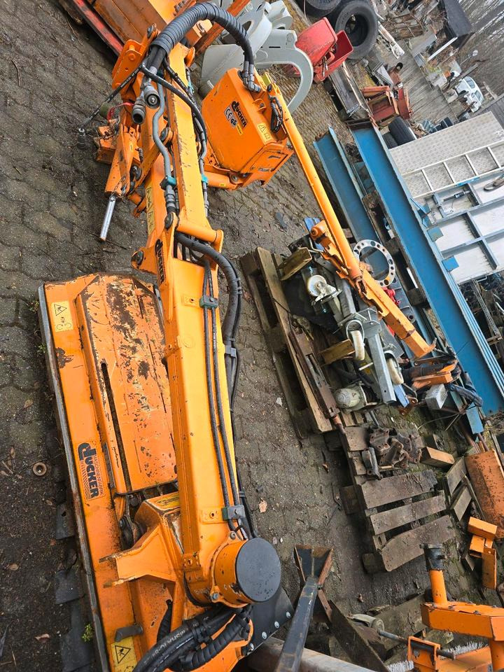 Dücker Randstreifenmäher vom DUA 800 700 Banketmäher Böschungsmäher Auslegemäher für Unimog Mulag Mähausleger - Mulčer na roki: slika 4 Dücker Randstreifenmäher vom DUA 800 700 Banketmäher Böschungsmäher Auslegemäher für Unimog Mulag Mähausleger - Mulčer na roki: slika 4