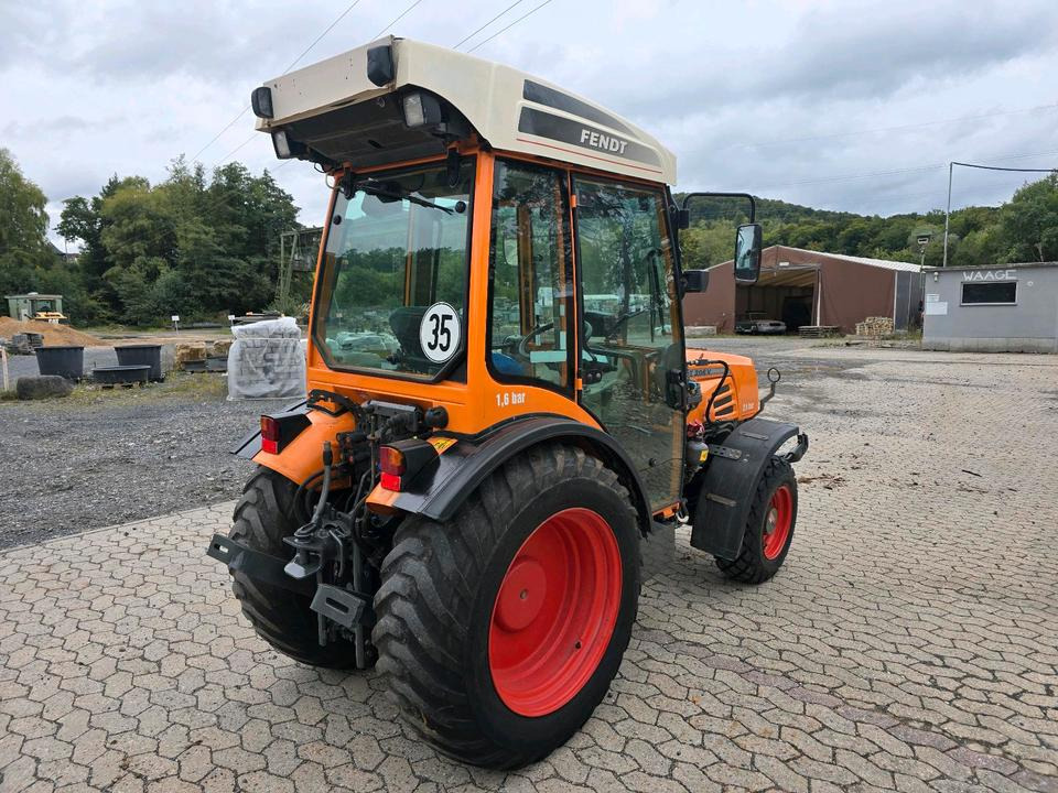 Fendt 206V Schmalspurtraktor Traktor Schlepper Weinbergtraktor 206 208 210 Farmer Favorit Obstbau Weinbau - Traktor: slika 3 Fendt 206V Schmalspurtraktor Traktor Schlepper Weinbergtraktor 206 208 210 Farmer Favorit Obstbau Weinbau - Traktor: slika 3