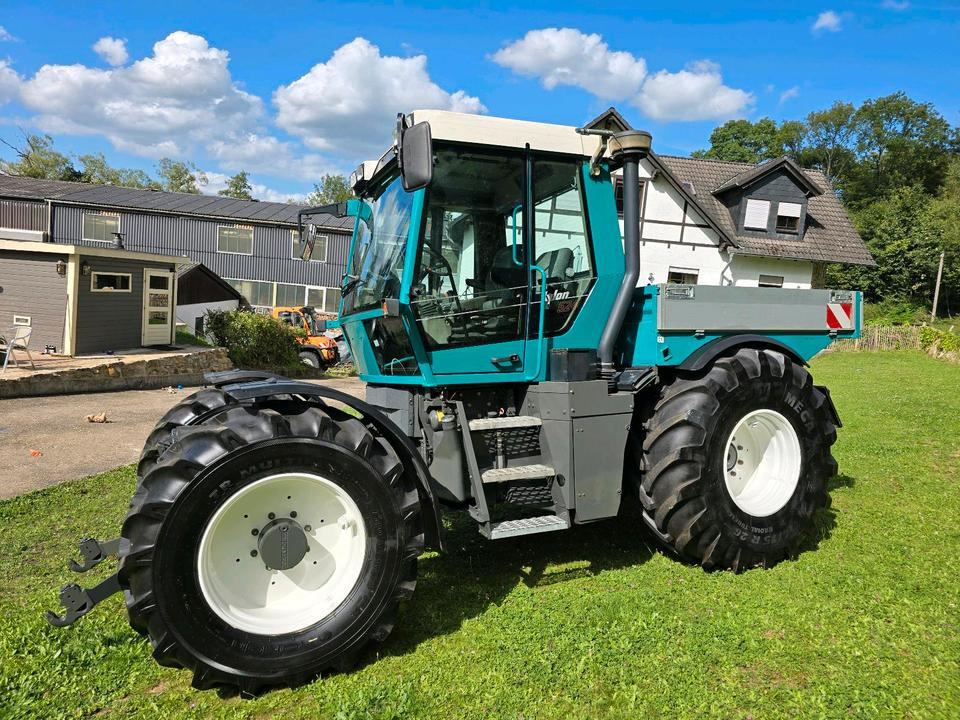 Fendt Xylon 524 Ez. 2003 50kmh 7900 Stunden Traktor Schlepper 522 520 - Jahalni traktor: slika 4 Fendt Xylon 524 Ez. 2003 50kmh 7900 Stunden Traktor Schlepper 522 520 - Jahalni traktor: slika 4
