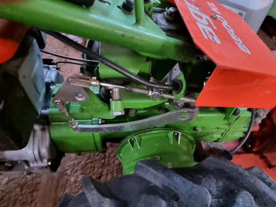Motormäher Agria 5500 KL Grizzly Böschungsmulcher Hangmäher Reform Aebi Rasenmäher Mähausleger Böschungsmulcher Seitenmulcher Mulchgerät - Vrtna kosilnica: slika 5 Motormäher Agria 5500 KL Grizzly Böschungsmulcher Hangmäher Reform Aebi Rasenmäher Mähausleger Böschungsmulcher Seitenmulcher Mulchgerät - Vrtna kosilnica: slika 5