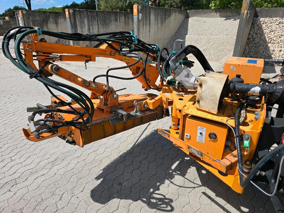 Mulag MRM 300 Randstreifenmäher Leitpfostenmähgerät Böschungsmäher Böschungsmulcher Unimog 400 300 500 423 430 318 530 Mulchgerät - Bočni mulčer: slika 4 Mulag MRM 300 Randstreifenmäher Leitpfostenmähgerät Böschungsmäher Böschungsmulcher Unimog 400 300 500 423 430 318 530 Mulchgerät - Bočni mulčer: slika 4